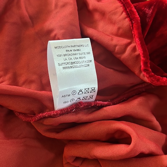 NWT ModCloth Captivating Charisma Velvet Maxi Dress Red Large - Picture 13 of 14